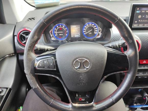 [无锡·苏B] 二手北京汽车绅宝X252015款 1.5L 手动精英型