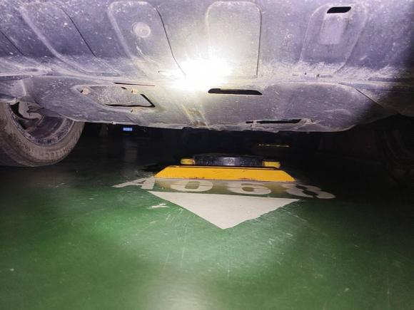 [武汉·鄂A] 二手三菱欧蓝德2016款 2.4L 四驱精英版 5座