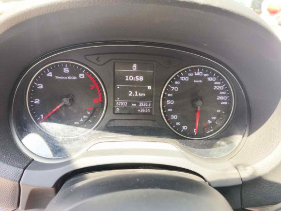 [苏州·苏E] 二手奥迪奥迪A32016款 Sportback 35 TFSI 领英型