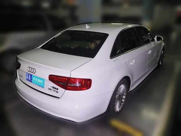 [南京·苏A] 二手奥迪奥迪A4L2015款 35 TFSI 自动舒适型