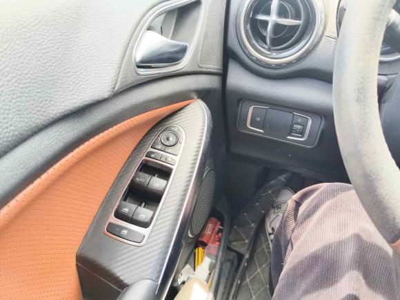 [上海·沪C] 二手比亚迪元2016款 1.5L 手动豪华型