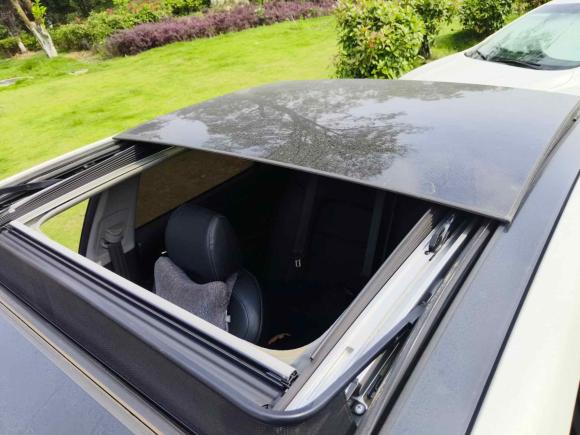 [南昌·赣A] 二手起亚起亚K42014款 1.8L 自动DLX