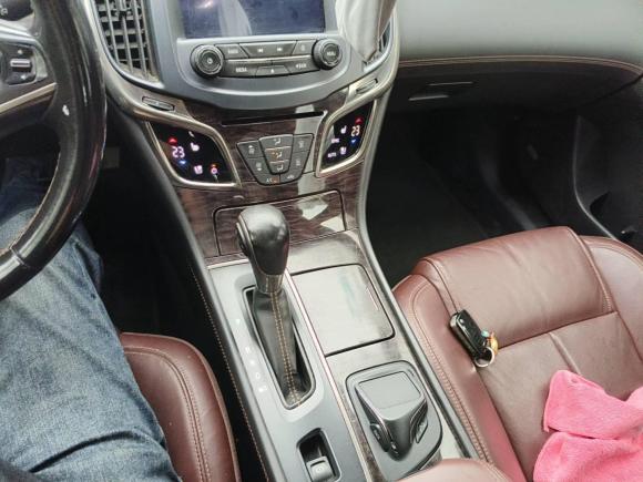 [苏州·苏E] 二手别克君越2013款 2.4L SIDI豪华舒适型