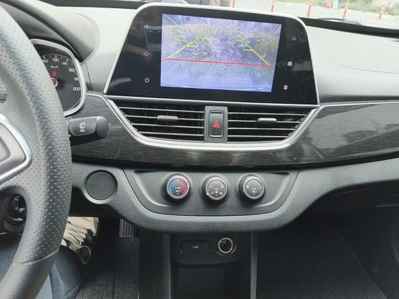 [杭州·浙A] 二手宝骏宝骏3102017款 1.5L 自动时尚型