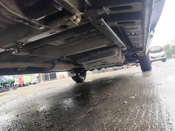 [嘉兴·浙F] 二手上汽大通MAXUS新途V802017款 2.5T AMT傲运通国IV长轴中顶6-10座