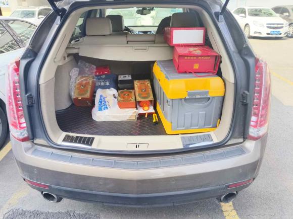 [成都·川A] 二手凯迪拉克凯迪拉克SRX2014款 3.0L 精英型