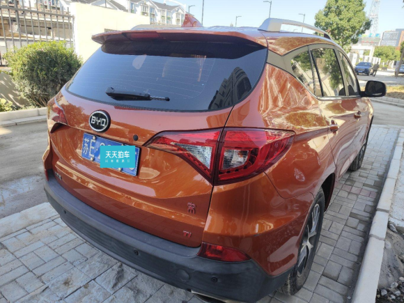 [苏州·苏E] 二手比亚迪宋2016款 1.5TI 手动豪华型