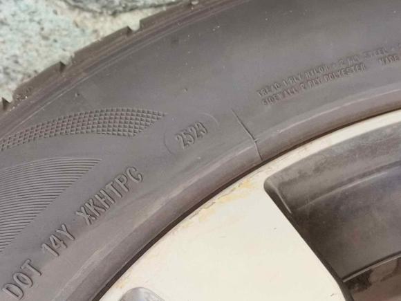 [苏州·苏E] 二手斯巴鲁傲虎2015款 2.5i 运动导航版