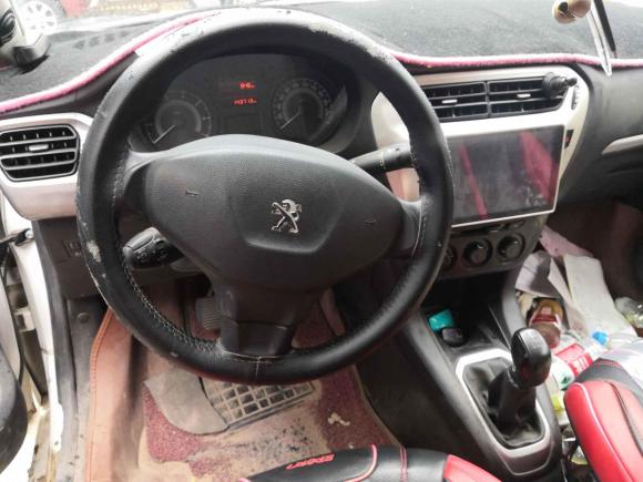 [义乌·浙G] 二手标致标致3012016款 1.6L 手动舒适版