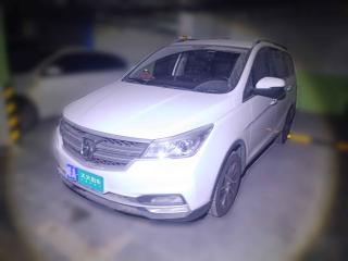 宝骏宝骏7302021款1.5L手动时尚型7座