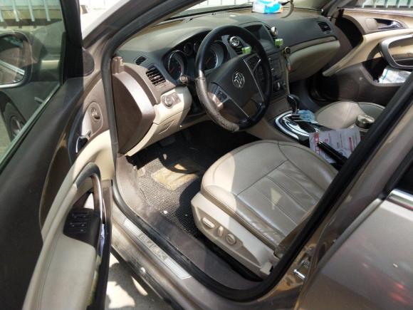 [上海·沪C] 二手别克君威2012款 2.4L SIDI精英版