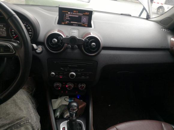 [成都·川A] 二手奥迪奥迪A12013款 30 TFSI Sportback Ego