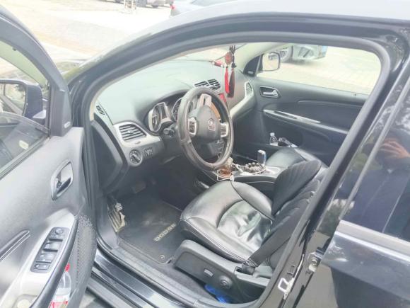 [苏州·苏E] 二手道奇酷威2013款 2.4L 两驱尊尚版