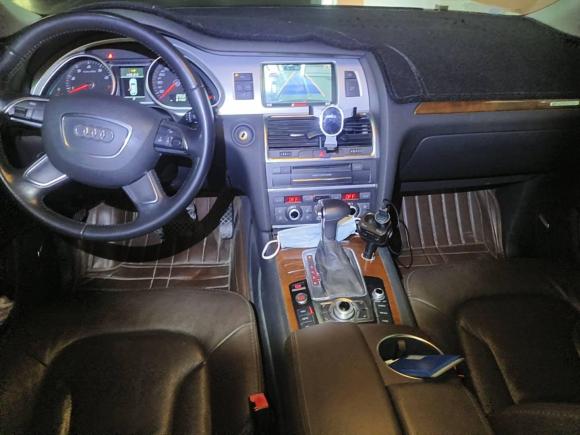 [济南·鲁A] 二手奥迪奥迪Q72014款 35 TFSI 运动型