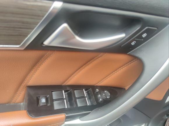 [深圳·粤B] 二手哈弗哈弗H92015款 2.0T 四驱豪华型 7座