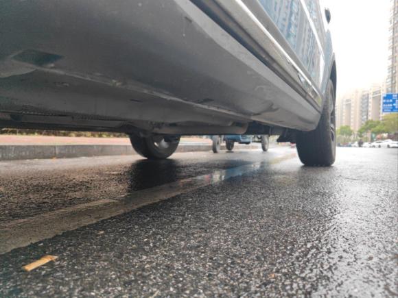 [南京·苏A] 二手一汽森雅R72017款 1.6L 自动尊贵型