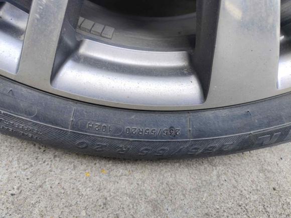 [无锡·苏B] 二手凯迪拉克凯迪拉克XT62020款 28T 六座豪华型