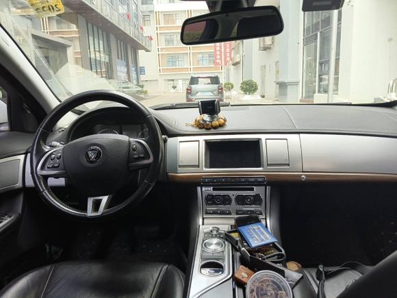 [广州·粤A] 二手捷豹捷豹XF2015款 XF 2.0T 风华版