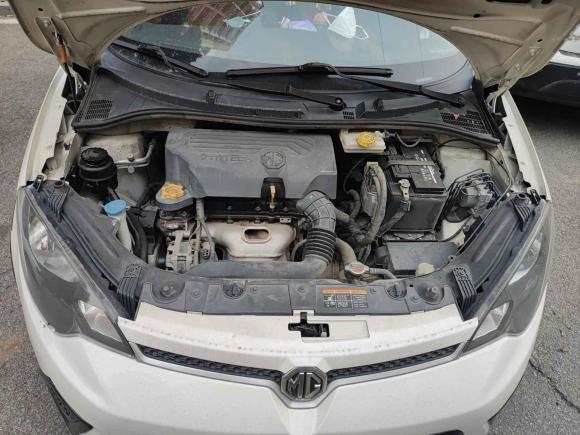 [武汉·鄂A] 二手名爵名爵3SW2015款 1.5L AMT精英型