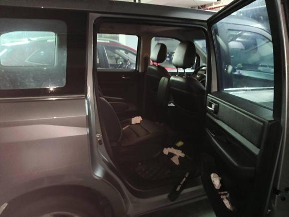 [苏州·苏U] 二手五菱汽车五菱宏光PLUS2019款 1.5T 手动豪华型 7座