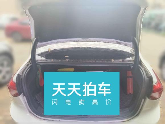 [南京·苏A] 二手福特福克斯2021款 三厢 EcoBoost 180 自动锋潮型