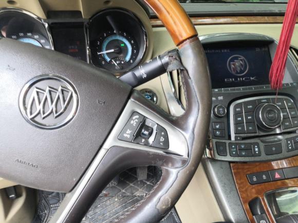 [上海·赣A] 二手别克君越2010款 2.4L豪华版