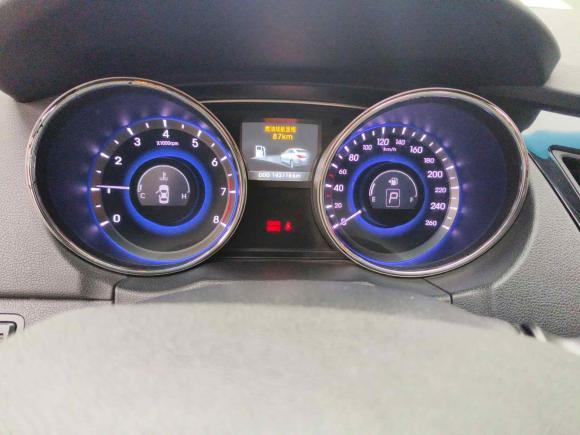 [济南·鲁A] 二手现代索纳塔2011款 2.0L 自动豪华版