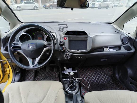 [成都·川A] 二手本田飞度2011款 1.3L 手动舒适版