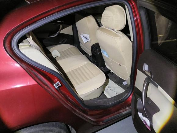 [无锡·苏B] 二手别克君威2012款 2.0L 豪华版