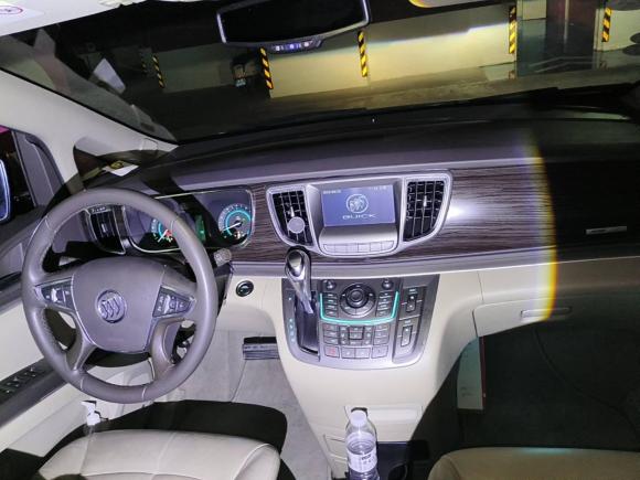 [上海·沪A] 二手别克别克GL82013款 3.0L XT豪华商务旗舰版