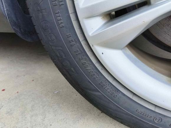 [无锡·苏B] 二手福特福克斯2017款 两厢 1.6L 手动舒适型智行版