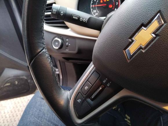 [芜湖·皖A] 二手雪佛兰科鲁泽2022款 320 自动悦享天窗版