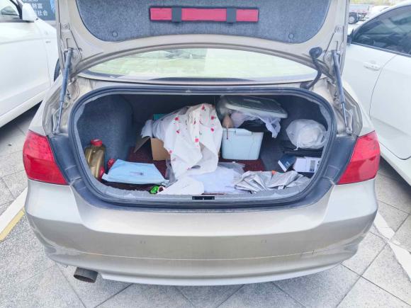 [台州·浙J] 二手宝马宝马3系2011款 318i 领先型