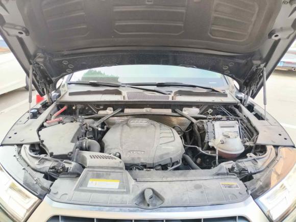 [佛山·粤X] 二手奥迪奥迪Q5L2018款 40 TFSI 荣享时尚型 国VI