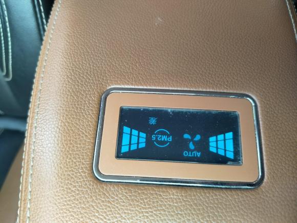 [广州·湘K] 二手东南东南DX72018款 1.5T 自动荣耀版