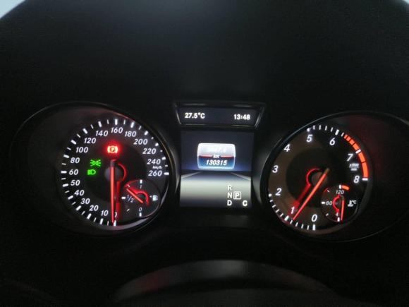 [成都·渝A] 二手奔驰奔驰GLA2016款 GLA 200 动感型