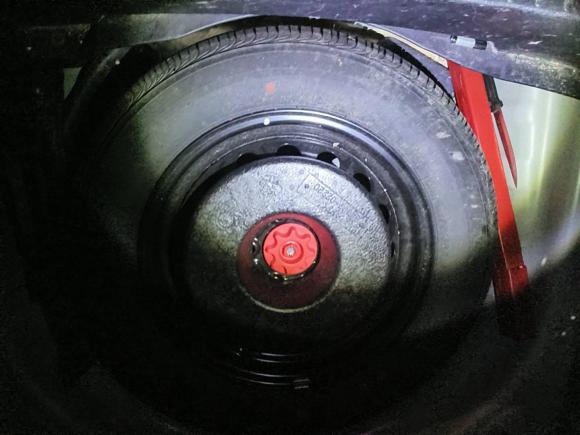 [南京·苏A] 二手丰田雷凌2016款 双擎 1.8H GS E-CVT精英天窗版