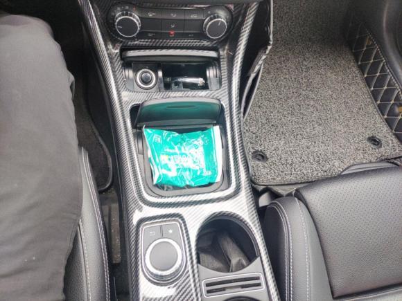 [上海·沪E] 二手奔驰奔驰GLA2016款 GLA 200 时尚型