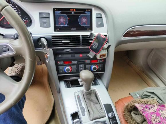 [上海·沪A] 二手奥迪奥迪A6L2010款 2.0 TFSI 自动标准型