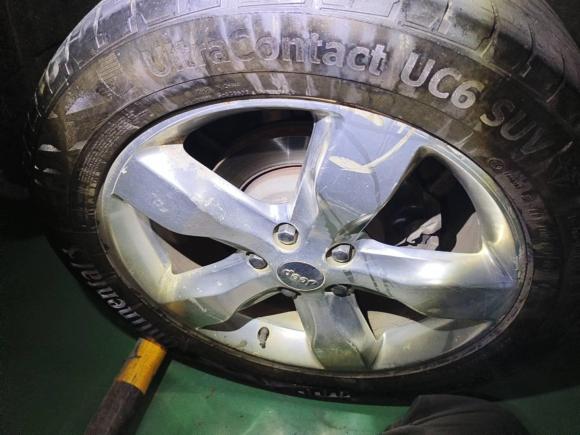 [佛山·粤E] 二手Jeep大切诺基2011款 改款 3.6L 旗舰版