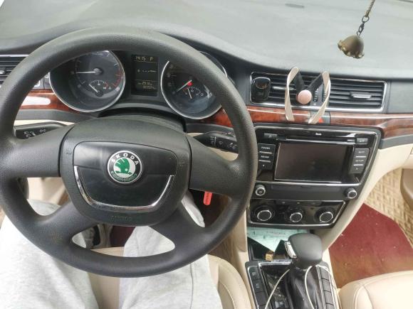 [深圳·粤B] 二手斯柯达昊锐2009款 1.8TSI 自动优雅版