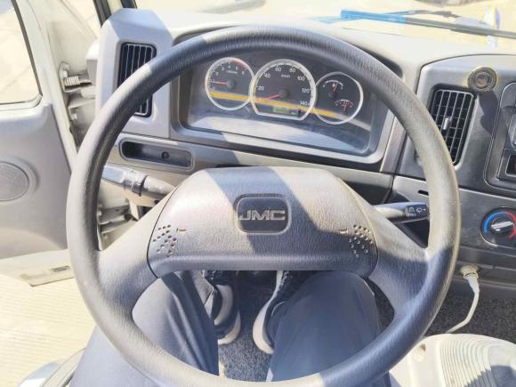 [苏州·苏U] 二手江铃宝典2016款 2.9T PLUS柴油两驱基本型5140长JX4D30