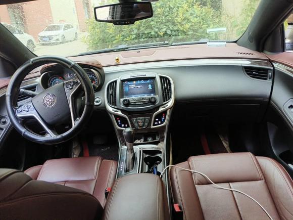 [上海·沪A] 二手别克君越2013款 2.4L SIDI精英舒适型