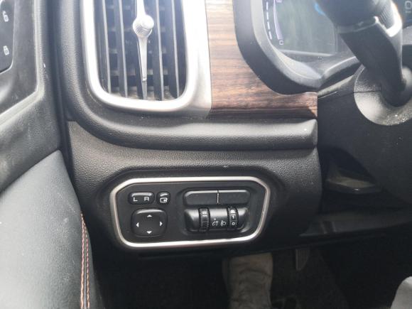 [深圳·粤A] 二手长城炮2020款 2.0T越野版自动汽油四驱进阶版拖挂版GW4C20B