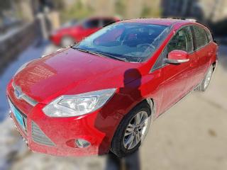 福特福克斯2012款两厢1.6L手动舒适型