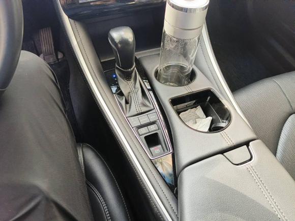 [苏州·苏U] 二手丰田亚洲龙2022款 双擎 2.5L 豪华版