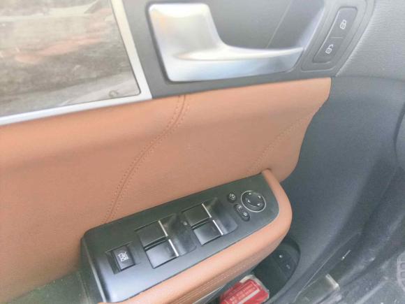 [武汉·鄂A] 二手哈弗哈弗H82015款 2.0T 两驱豪华型