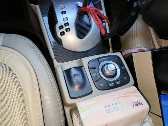 [广州·粤Q] 二手雷诺科雷傲2012款 2.5 四驱都市版