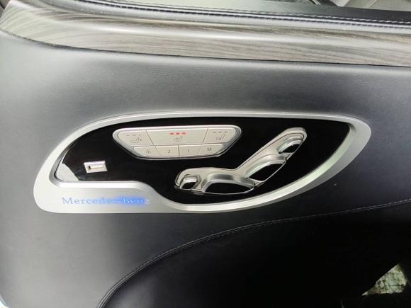 [上海·沪B] 二手奔驰奔驰V级2018款 V 260 L 尊贵加长版 国V