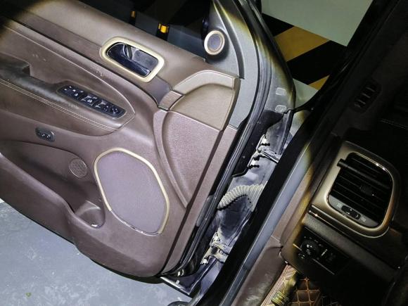 [成都·川A] 二手Jeep大切诺基2014款 3.6L 旗舰尊悦版